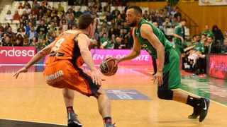 Un Joventut en racha tumba al Valencia Basket (77-75)