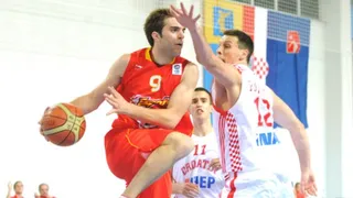 Zoco Plata: En Marín Lucho renueva e Iván Martínez llega. J. Iglesias sigue en Zornotza