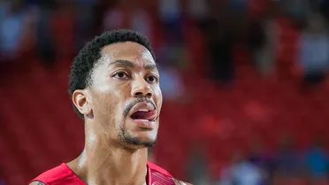 Derrick Rose se lesiona de nuevo: el hombre de las rodillas de cristal