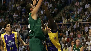 Los centímetros de Sinanovic cierran la plantilla del Blancos de Rueda