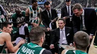 Rick Pitino regresa al banquillo de Panathinaikos