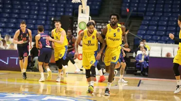 Tyler Dorsey mira, apunta y ejecuta al Real Madrid (86-84)