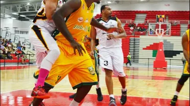 Zoco Plata: Guadalajara refuerza la pintura con Nkem Nweke y corta a Tola Akomolafe