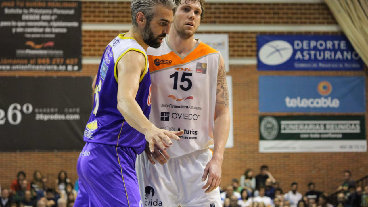 Oviedo pone fin a una temporada de ensueño y habrá final castellana