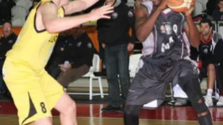 Chris Lee, nuevo pívot para Grupo Iruña Navarra