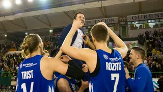 Ourense vence a Manresa, asegura la permanencia y acerca a Breogán al ascenso directo