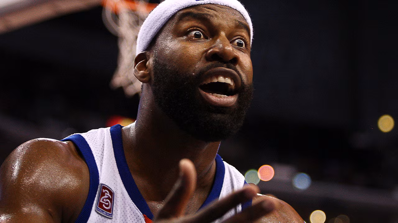 Baron Davis es abducido por extraterrestres; Metta World Piang y Brown machaca a los Cavs