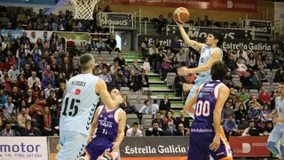 Palencia asalta el Pazo y derrota al líder Breogán; Sammic sorprende a Melilla