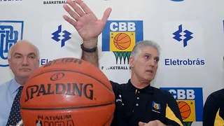 ¿Por qué prescinde la Selección Brasileña de Moncho Monsalve? Solobasket te explica las causas de su sustitución por Rubén Magnano