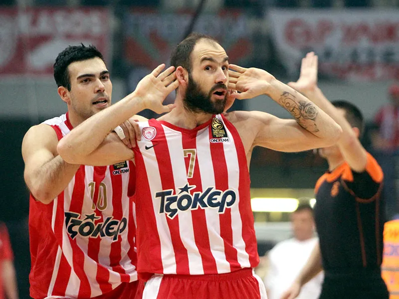Esperando destino: triplazo de Spanoulis para evitar al Madrid y triunfo del Loko