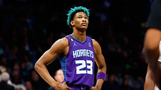 Los Sixers se hacen con el jugador que dice ser “Dios”