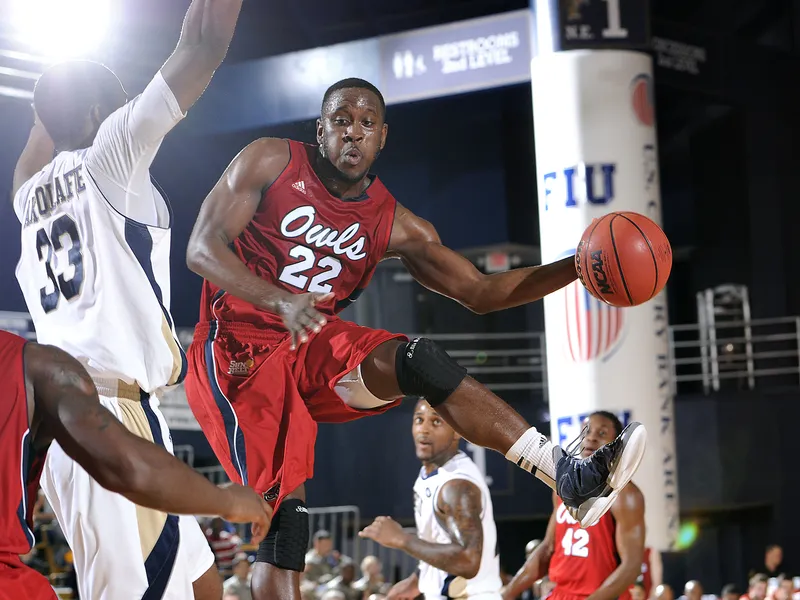 Greg Gantt refuerzo de calidad para Palencia. Geramipoor, llega al COB