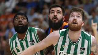 Valencia castiga la indiferencia de Coosur Real Betis (95-72)