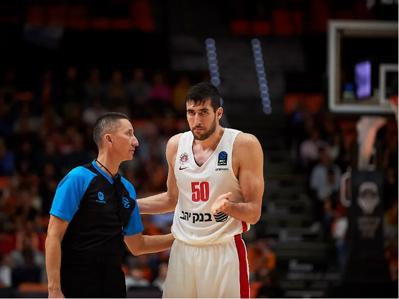 Hapoel vuelve a Valencia: el rival que dejó una herida y amenaza el pleno taronja