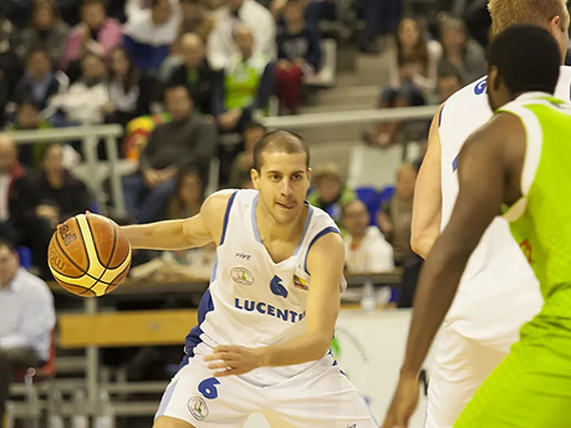 Lucentum 2-0, el resto de eliminatorias 1-1 e igualdad también para evitar el descenso