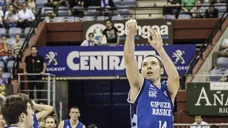 Guillem Vives se lleva la primera victoria de la temporada de San Sebastián (62-64)
