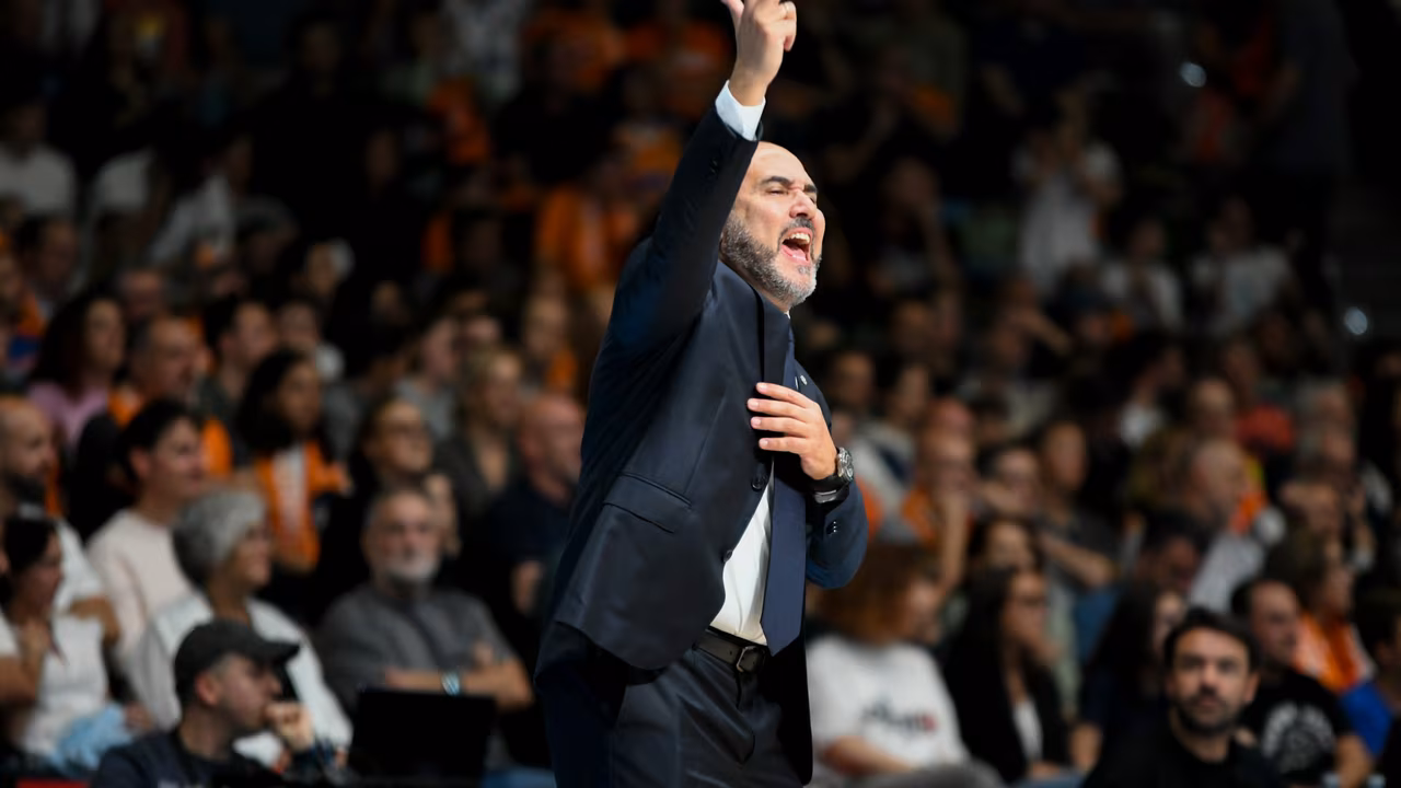 Chus Mateo explica los “errores infantiles” del Real Madrid
