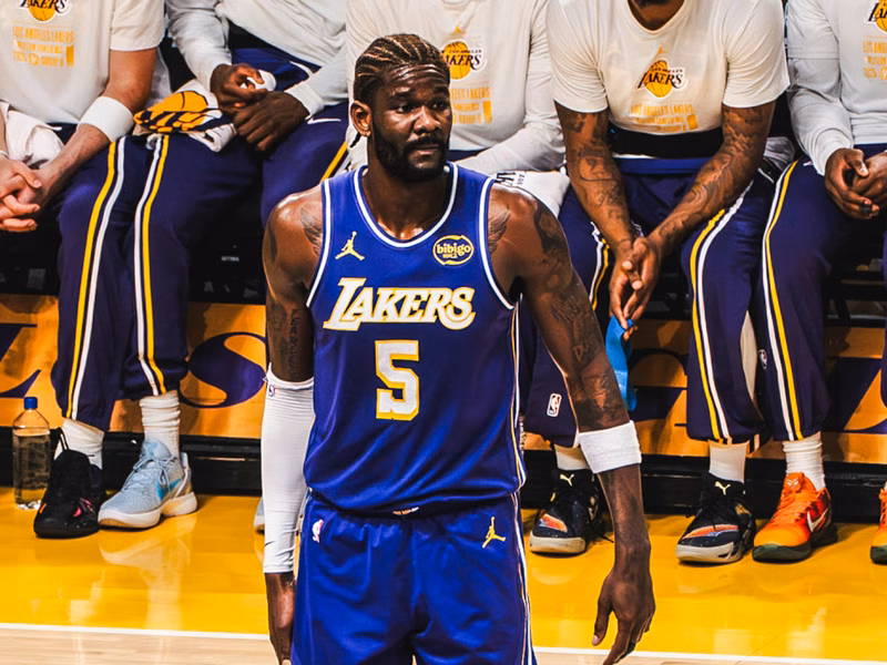 Tras la frustración, Deandre Ayton por fin disfruta en los Los Angeles Lakers