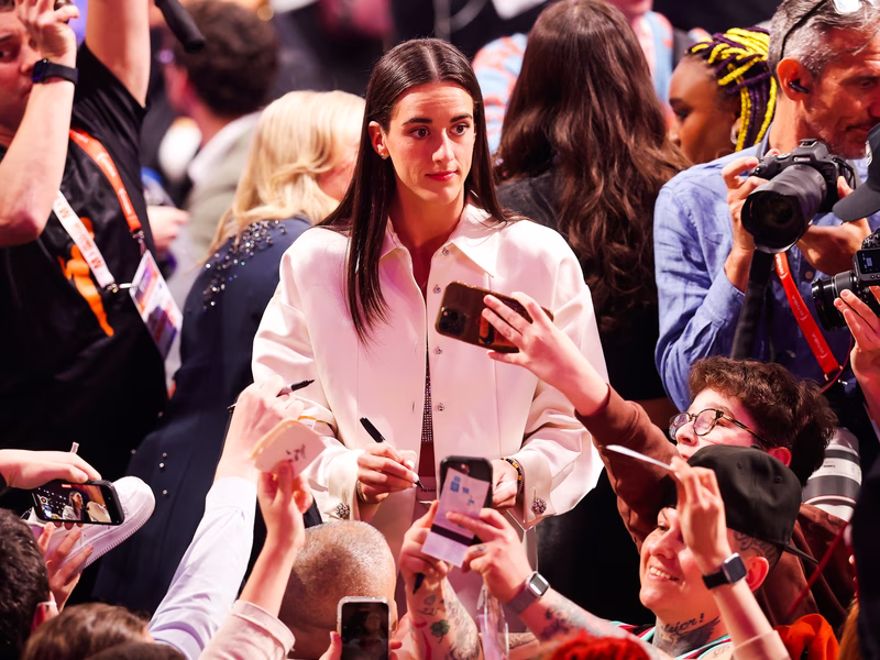 El ‘pobre’ salario de Caitlin Clark deja en evidencia a la WNBA