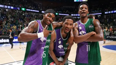 El Unicaja de Ibon Navarro se sigue divirtiendo: las canastas que lo confirman (video)