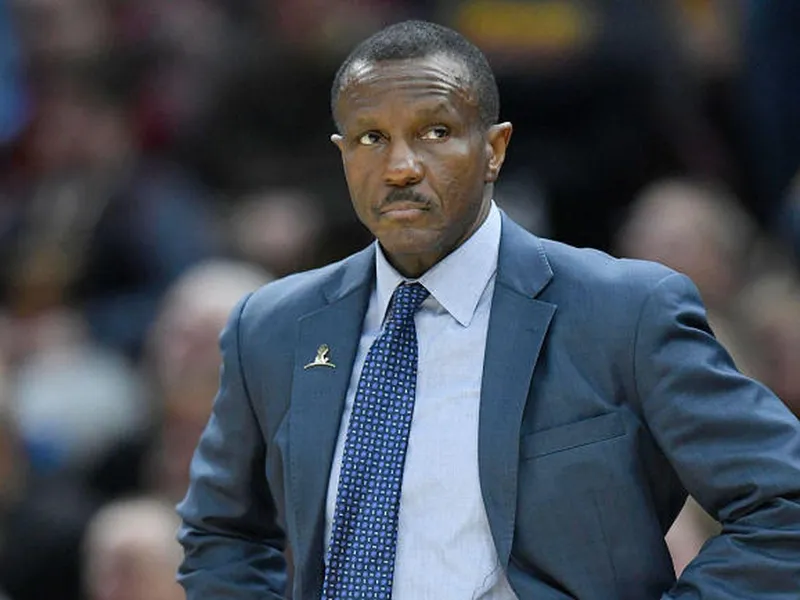 Dwane Casey, nuevo entrenador de los Pistons