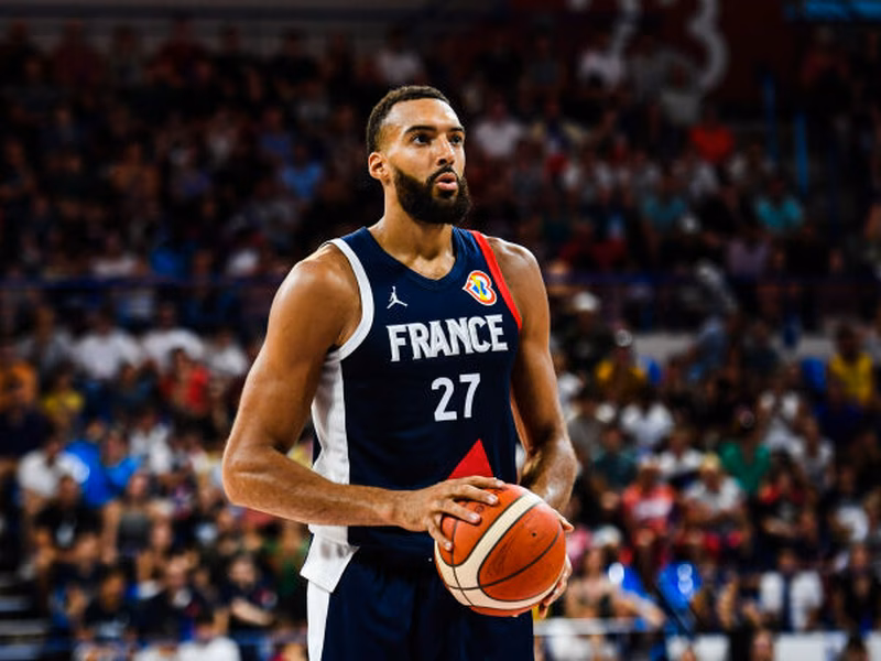 Sí, Rudy Gobert ha metido el primer triple de su vida