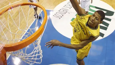 Kuzminskas y Tavares, los nombres propios del primer día de Copa