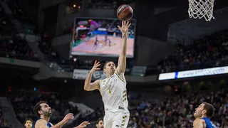 Trey Thompkins apaga el fuego de San Pablo Burgos (104-93)