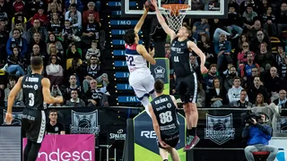 RETAbet Bilbao mete la 6ª ante BAXI Manresa (88-77)