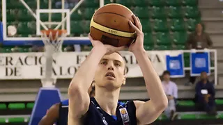 Bruesa GBC, único en que todos anotan un triple pero 2º peor equipo en T3% de la liga