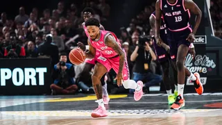 Milán no encuentra la tecla en el mercado: Otro base lo rechaza