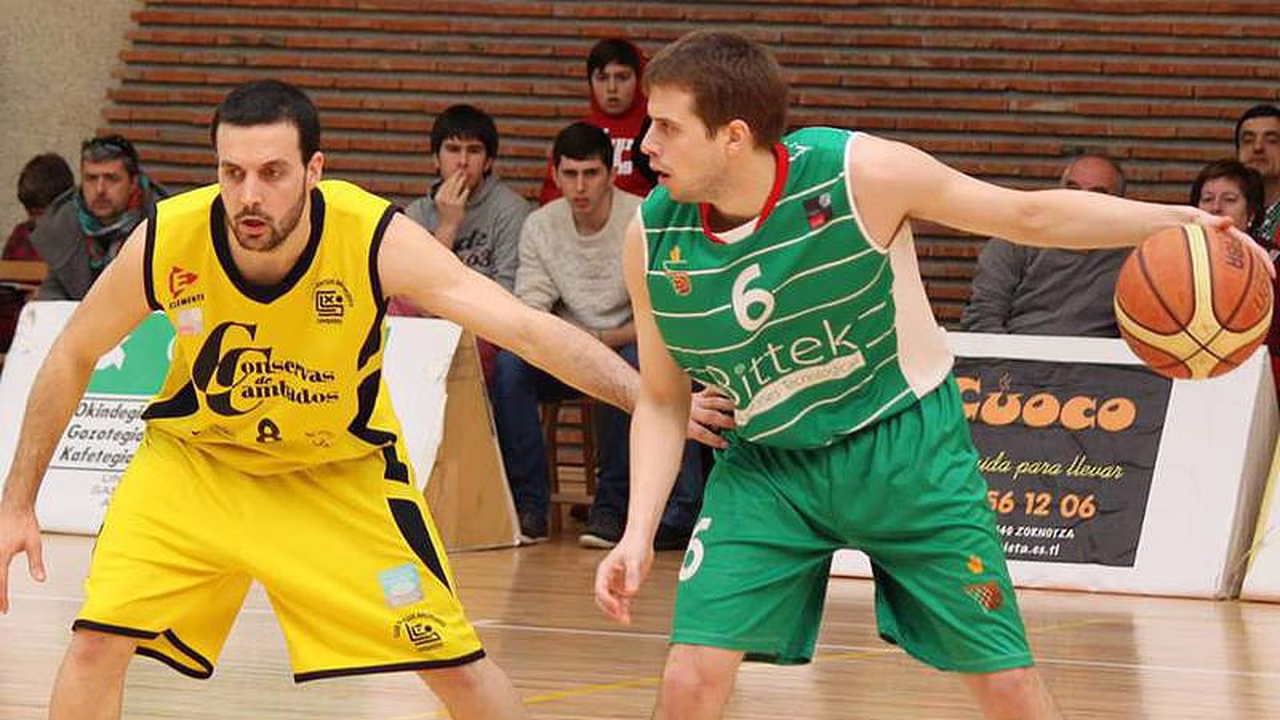 David Quero seguirá en Zornotza. Parejo, primera pieza de Cáceres