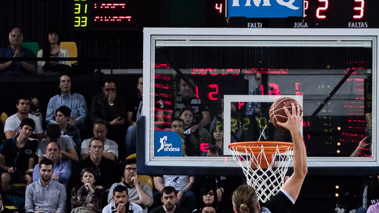 Georgios Bogris, ¿tentado por Aris y Olympiacos para volver a su país?