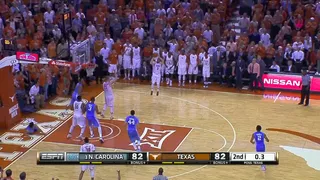 ¿Dentro o fuera de tiempo? La jugada polémica de la temporada en NCAA (VIDEO)