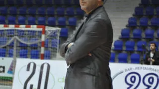 Ángel González Jareño renueva por dos temporadas con el Planasa