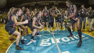 El Spar Citylift Girona barre al Perfumerías y consigue la primera liga de su historia