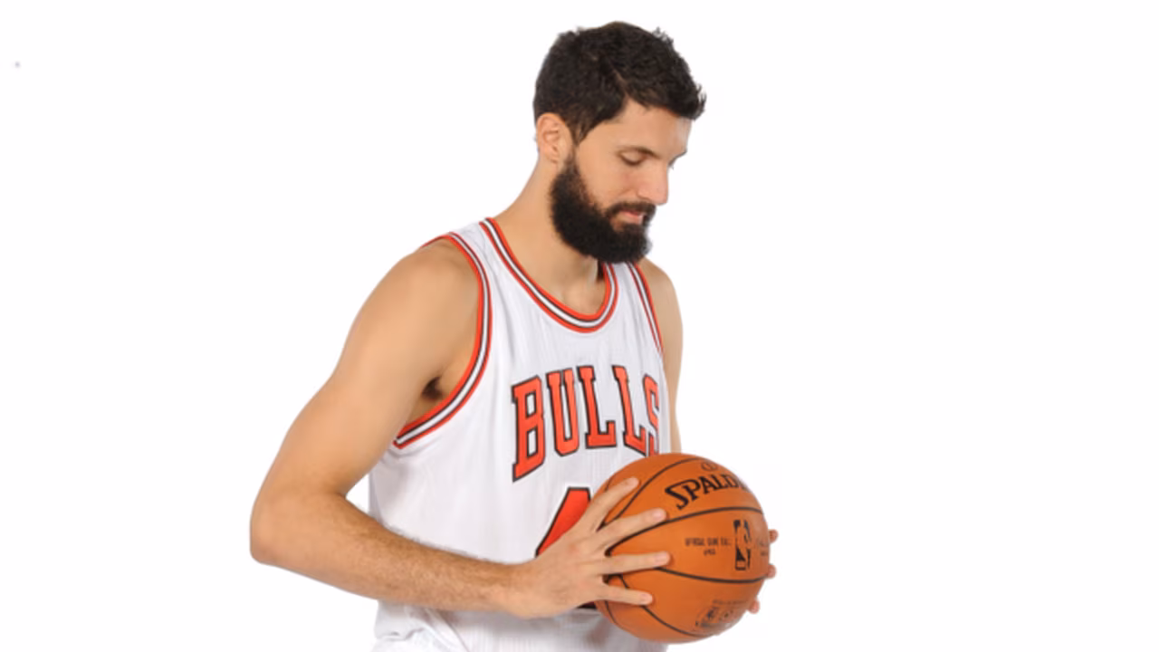 Nikola Mirotic acaba con la especulación y renueva con Chicago Bulls