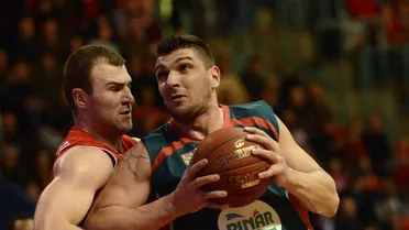 Efes acaba con la racha de Galatasaray. Batista, rey de las zonas en TBL (Video)