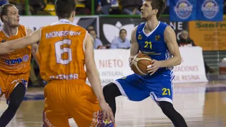 Ourense se lleva el derbi; Palma sigue con su escalada; Barcelona aprieta la zona baja