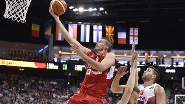 Bjelica y una Serbia hambrienta destapan las vergüenzas de España (70-80)