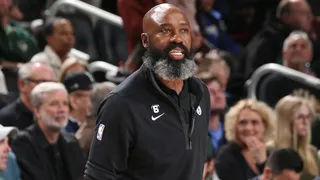 Brooklyn cambia de opinión y ficha a Jacque Vaughn