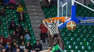 Cáceres y CEBA, sólidos. Triple doble de Yates. Washburn, MVP