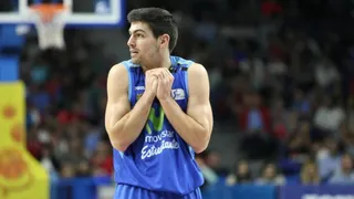 Joan Creus jugará en Coruña; Diego Sánchez un año más en Oviedo