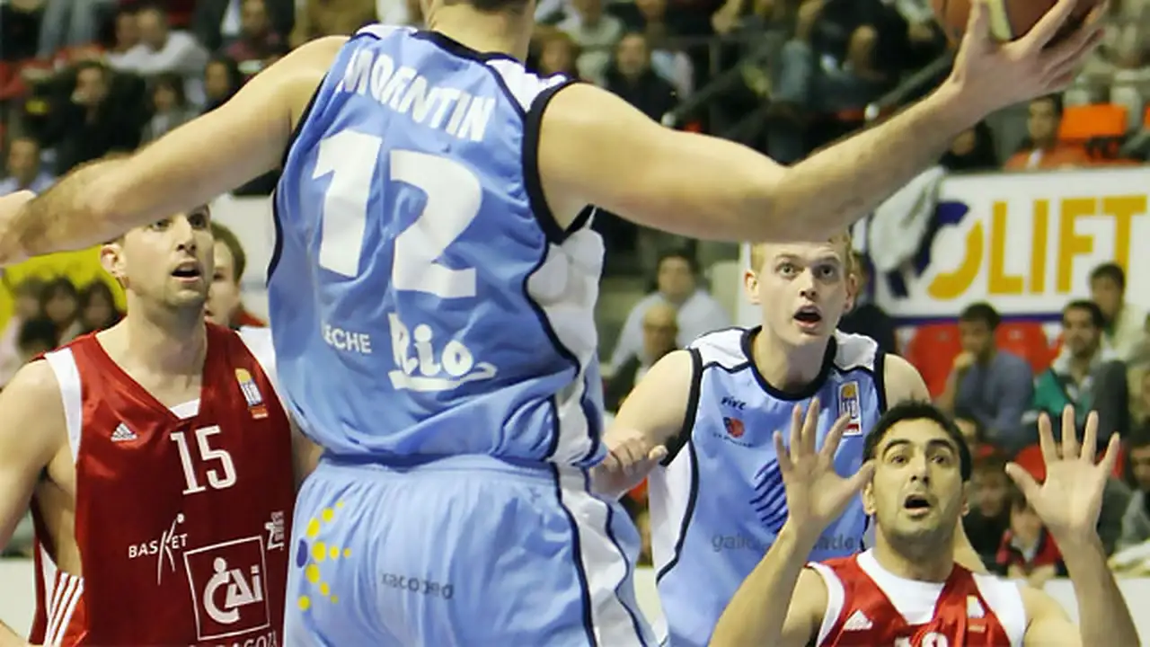 Roberto Morentin se incorpora a Melilla Baloncesto