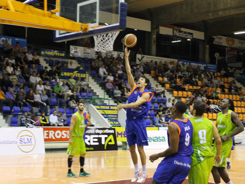 Los favoritos no fallan, pero sufren en una noche emocionante. Grigonis héroe, Sàbat MVP