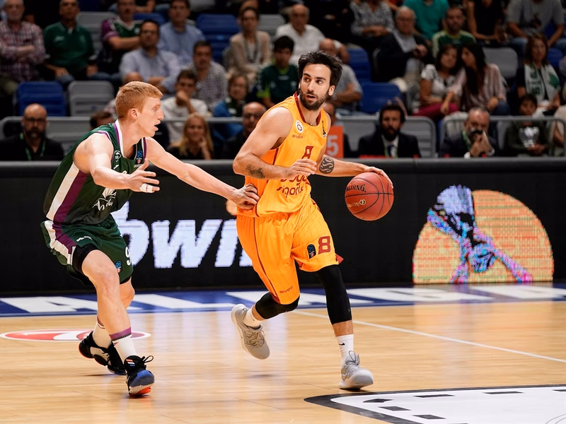 Toupane se viste de héroe y guía al Unicaja a la victoria sobre Galatasaray (88-83)