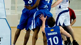 Troy DeVries, el tirador que busca Estudiantes