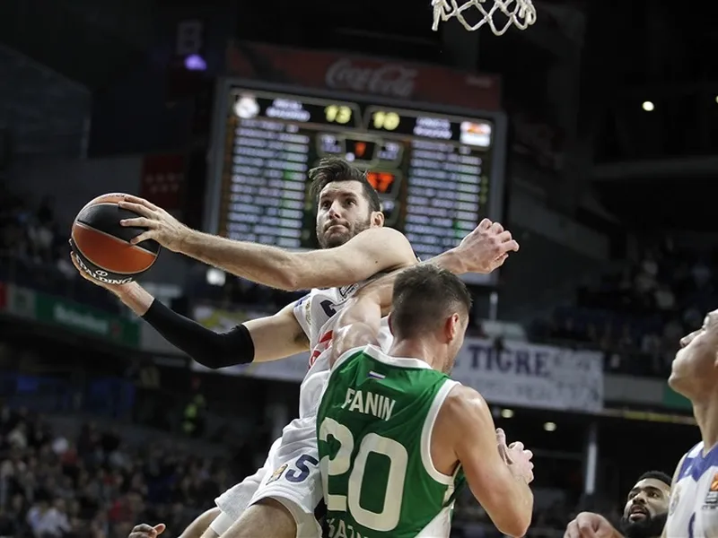 El Real Madrid aguanta las embestidas del UNICS y vence 89-75; Reyes, 24 de valoración