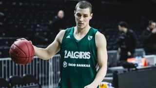 La Bruixa D’Or cierra la llegada de Donnie McGrath. Van Rossom será taronja hasta 2017