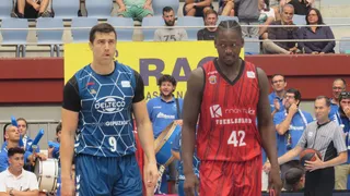 Álex Llorca lidera la victoria del Fuenla, sin Eyenga y García, ante un espeso GBC